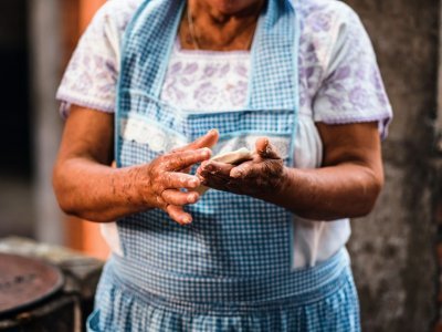 <a href="/noticias/orienta-styc-mujeres-sobre-programa-de-cocineras-tradicionales">Orienta STyC a mujeres sobre Programa de Cocineras Tradicionales</a>