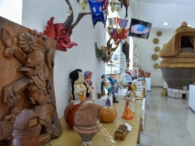<a href="/noticias/invita-secretaria-de-turismo-y-cultura-visitar-museos-en-cuernavaca">INVITA SECRETARÍA DE TURISMO Y CULTURA A VISITAR MUSEOS EN CUERNAVACA</a>